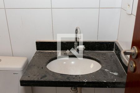 Casa de condomínio para alugar com 80m², 2 quartos e 2 vagasBanheiro da Suíte 2