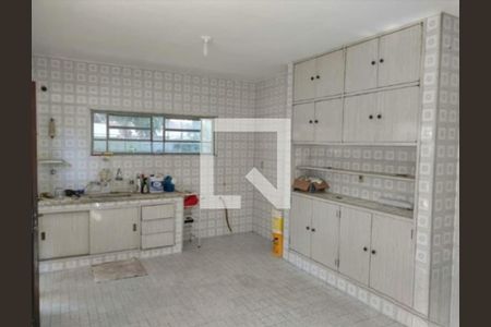 Casa à venda com 3 quartos, 189m² em Campo Grande, São Paulo