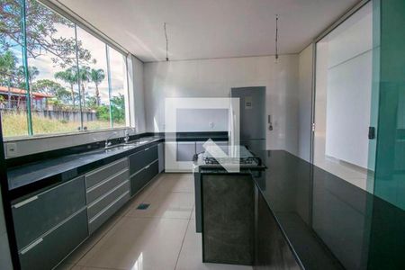 Casa à venda com 4 quartos, 460m² em Joá, Lagoa Santa