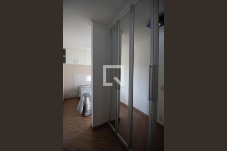 Quarto de apartamento para alugar com 2 quartos, 50m² em Jardim Sabara, São Paulo