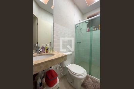 Casa de condomínio à venda com 300m², 4 quartos e 4 vagasBanheiro