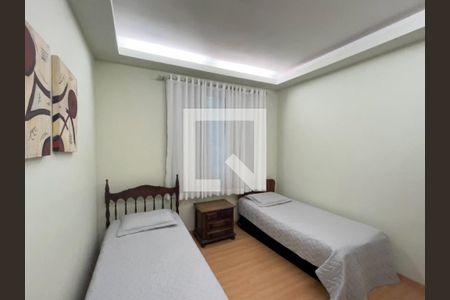 Quarto de casa de condomínio à venda com 4 quartos, 300m² em Retiro Do Chale, Brumadinho