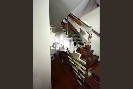 Casa à venda com 327m², 3 quartos e 7 vagas