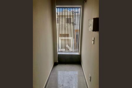 Casa à venda com 4 quartos, 187m² em Vila Bertioga, São Paulo