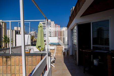Apartamento à venda com 198m², 3 quartos e 2 vagas Apartamento à venda com 198m², 3 quartos e 2 vagasTerraço