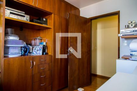 Apartamento à venda com 198m², 3 quartos e 2 vagas Apartamento à venda com 198m², 3 quartos e 2 vagasQuarto 2