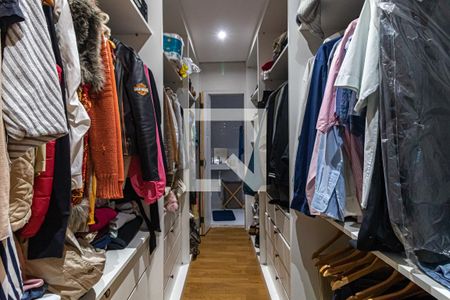 Closet de casa à venda com 6 quartos, 480m² em Perdizes, São Paulo