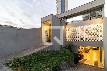 Casa à venda com 480m², 6 quartos e 12 vagasFachada