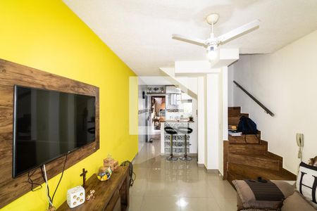 Sala de casa de condomínio para alugar com 2 quartos, 60m² em Guaratiba, Rio de Janeiro