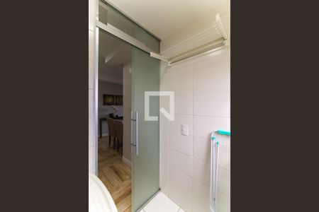 Apartamento à venda com 43m², 2 quartos e 1 vaga Apartamento à venda com 43m², 2 quartos e 1 vagaÁrea de Serviço
