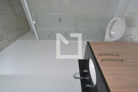 Banheiro de kitnet/studio à venda com 1 quarto, 29m² em República, São Paulo