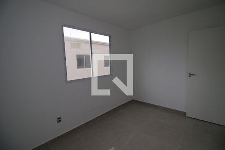Quarto 1 de apartamento para alugar com 2 quartos, 42m² em Brás de Pina, Rio de Janeiro