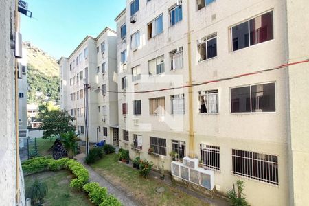 VISTA SALA de apartamento à venda com 2 quartos, 44m² em Água Santa, Rio de Janeiro