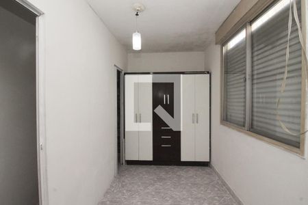 Quarto de apartamento à venda com 1 quarto, 45m² em Nonoai, Porto Alegre