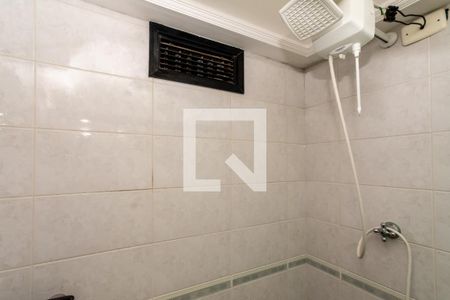 Apartamento à venda com 80m², 2 quartos e 2 vagas Apartamento à venda com 80m², 2 quartos e 2 vagasBanheiro Corredor