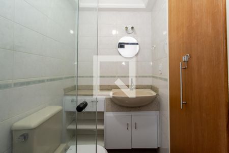 Apartamento à venda com 80m², 2 quartos e 2 vagas Apartamento à venda com 80m², 2 quartos e 2 vagasBanheiro Corredor