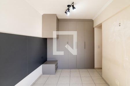 Apartamento à venda com 80m², 2 quartos e 2 vagas Apartamento à venda com 80m², 2 quartos e 2 vagasSuíte
