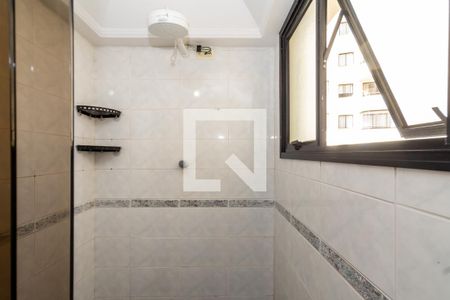 Apartamento à venda com 80m², 2 quartos e 2 vagas Apartamento à venda com 80m², 2 quartos e 2 vagasBanheiro da Suíte