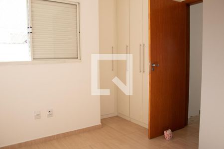 Casa de condomínio à venda com 70m², 2 quartos e 2 vagas Casa de condomínio à venda com 70m², 2 quartos e 2 vagasQuarto 2