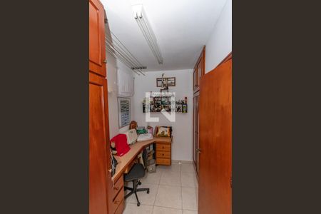 Apartamento à venda com 212m², 3 quartos e 2 vagasÁrea de Serviço