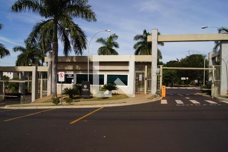 Apartamento para alugar com 45m², 2 quartos e 1 vaga Apartamento para alugar com 45m², 2 quartos e 1 vagaFachada