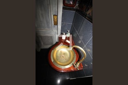 Casa para alugar com 415m², 4 quartos e 6 vagasLavabo