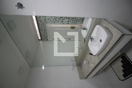 Casa para alugar com 415m², 4 quartos e 6 vagasBanheiro