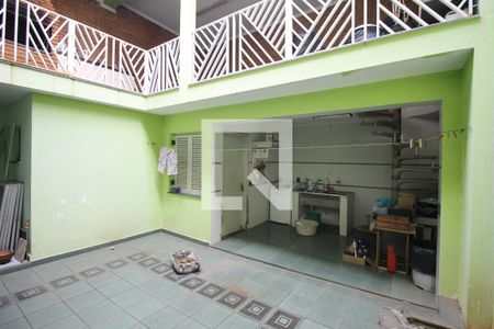 Casa para alugar com 415m², 4 quartos e 6 vagasQuintal