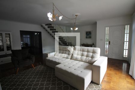 Casa para alugar com 415m², 4 quartos e 6 vagasSala