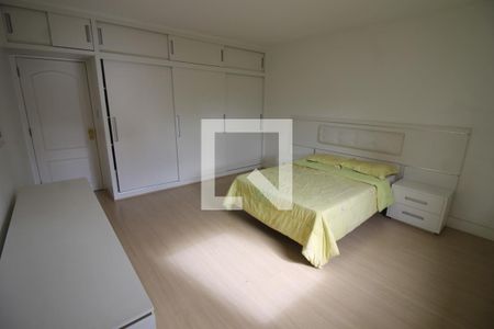 Casa para alugar com 415m², 4 quartos e 6 vagasQuarto 2 