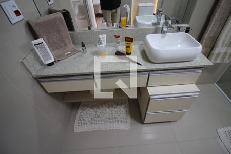 Casa para alugar com 415m², 4 quartos e 6 vagasQuarto 1 - Banheiro