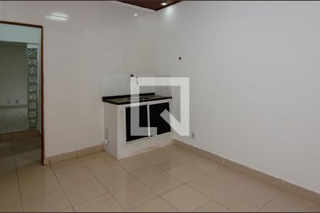 Sala/Cozinha de apartamento para alugar com 1 quarto, 39m² em Recreio dos Bandeirantes, Rio de Janeiro