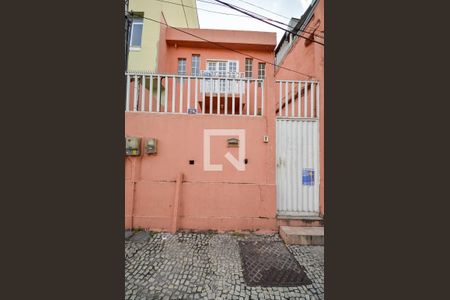 Casa à venda com 178m², 1 quarto e sem vaga Casa à venda com 178m², 1 quarto e sem vagaFachada