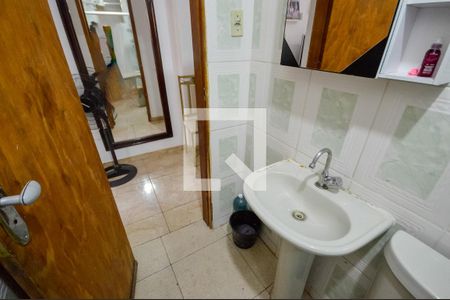 Casa à venda com 178m², 1 quarto e sem vaga Casa à venda com 178m², 1 quarto e sem vagaBanheiro