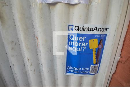 Casa à venda com 178m², 1 quarto e sem vaga Casa à venda com 178m², 1 quarto e sem vagaFachada