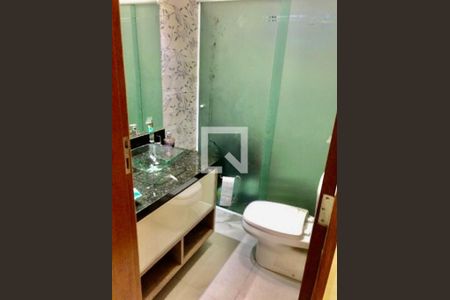 Casa à venda com 4 quartos, 206m² em Jardim Panorama (Zona Leste), São Paulo