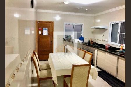 Casa à venda com 4 quartos, 206m² em Jardim Panorama (Zona Leste), São Paulo