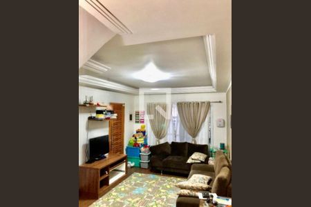 Casa à venda com 4 quartos, 206m² em Jardim Panorama (Zona Leste), São Paulo