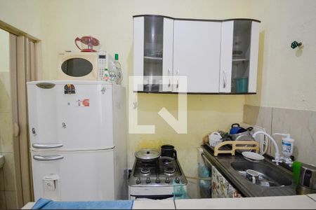 Casa à venda com 250m², 6 quartos e sem vaga Casa à venda com 250m², 6 quartos e sem vagaCozinha