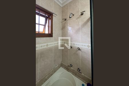 Casa à venda com 340m², 4 quartos e 2 vagasBanheiro da Suíte 1