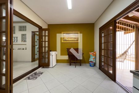 Casa à venda com 340m², 4 quartos e 2 vagasChurrasqueira