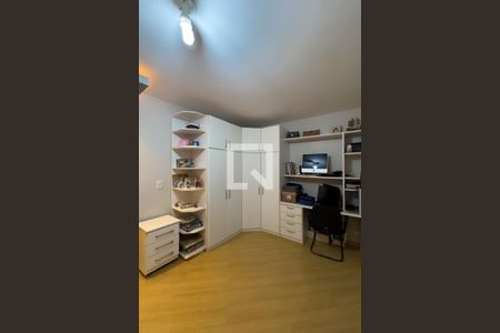 Casa à venda com 340m², 4 quartos e 2 vagasQuarto 2