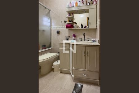 Casa à venda com 340m², 4 quartos e 2 vagasBanheiro da Suíte 1