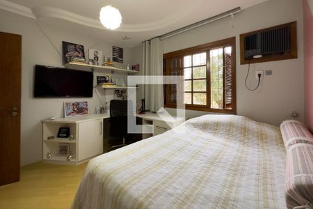 Casa à venda com 340m², 4 quartos e 2 vagasSuíte 1