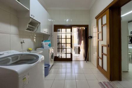 Casa à venda com 340m², 4 quartos e 2 vagasÁrea de Serviço