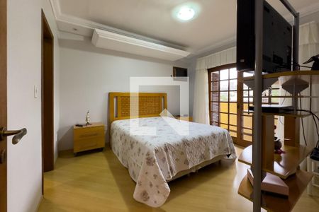 Casa à venda com 340m², 4 quartos e 2 vagasSuíte 2