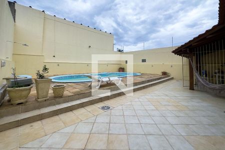 Casa à venda com 340m², 4 quartos e 2 vagasQuintal