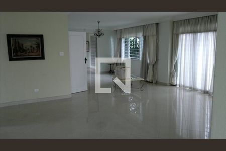 Casa à venda com 4 quartos, 604m² em Pacaembu, São Paulo