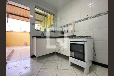 Casa à venda com 3 quartos, 180m² em Santa Branca, Belo Horizonte