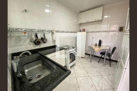 Casa à venda com 3 quartos, 180m² em Santa Branca, Belo Horizonte